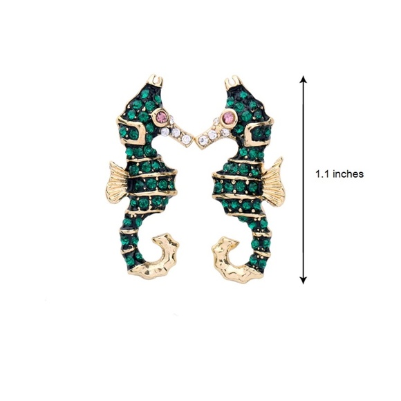 Stunning Seahorse Gold Earrings - Picture 3 of 3